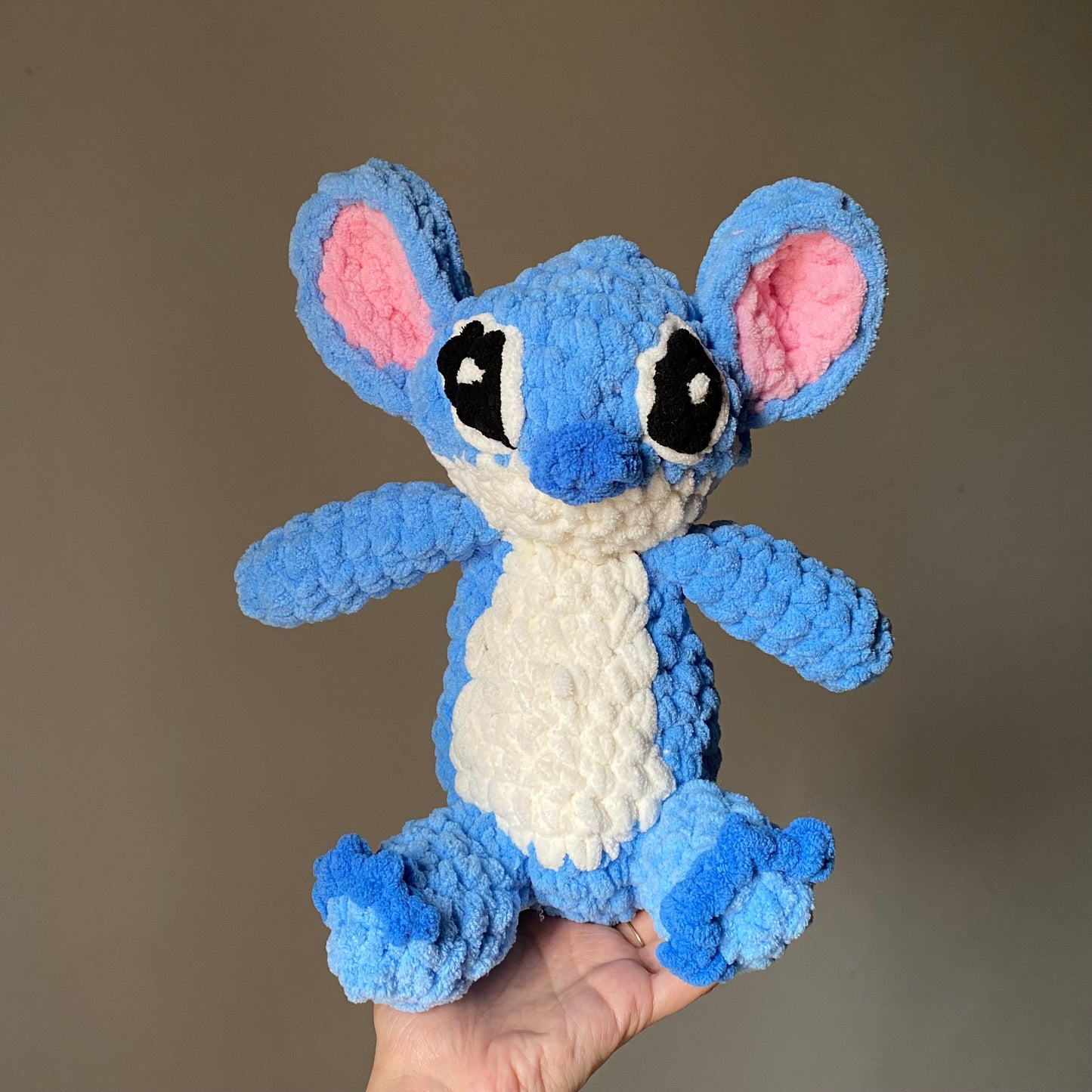 Snuggle Stitch - Blue Alien