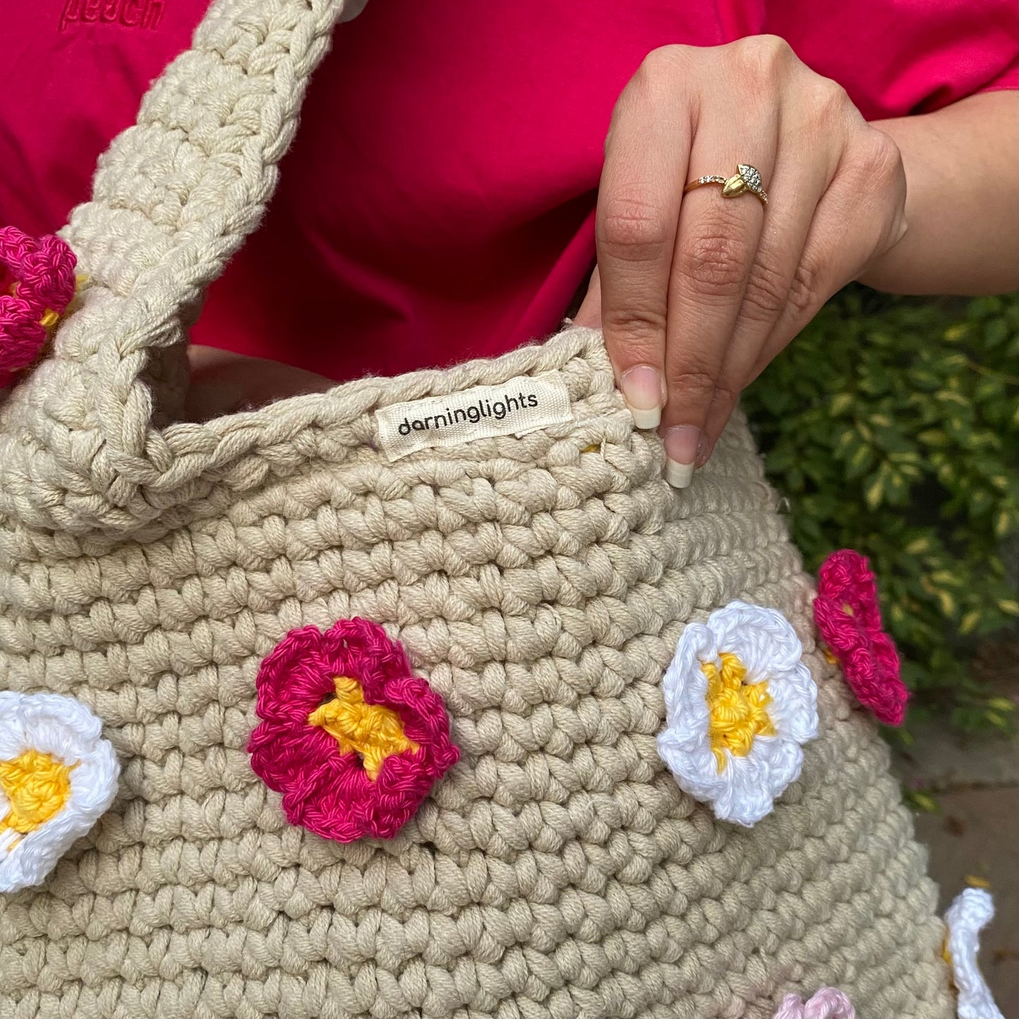 Tote-ally Daisy