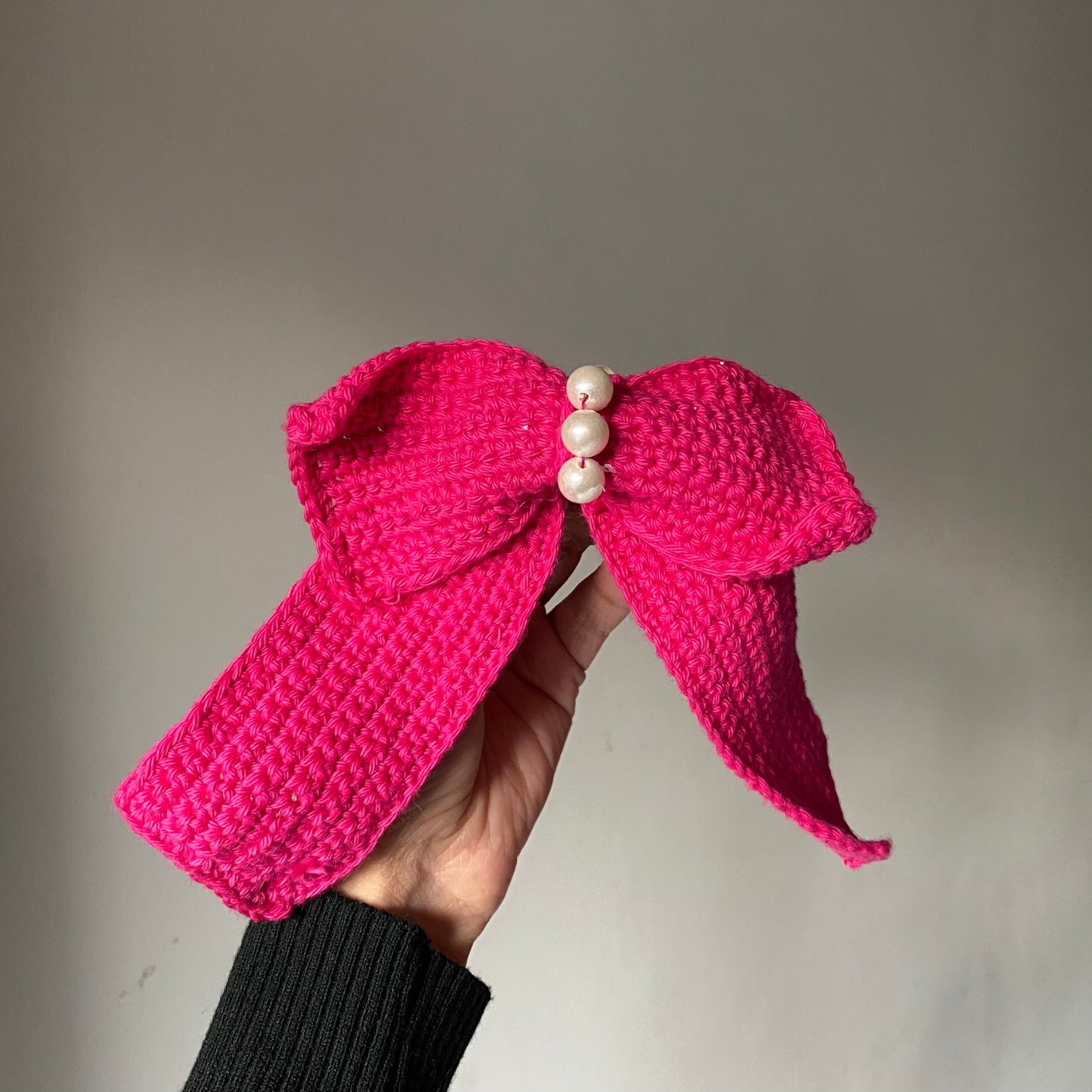 Pearl Bow Hair Clip