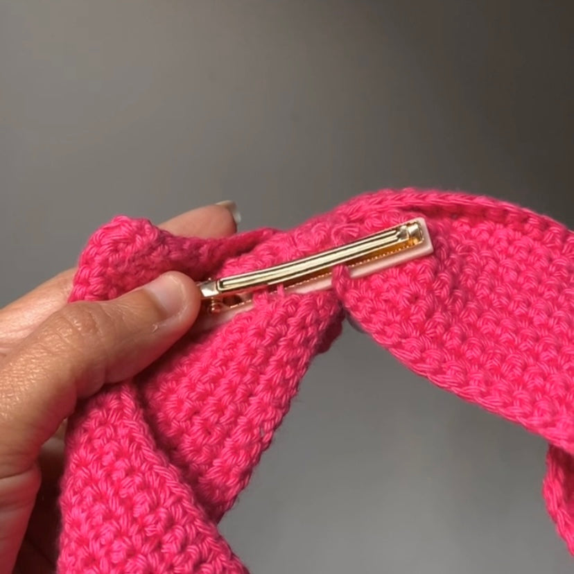 Pearl Bow Hair Clip