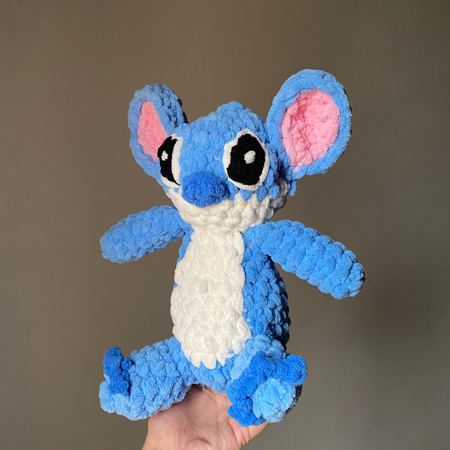 Snuggle Stitch - Blue Alien