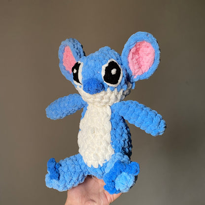 Snuggle Stitch - Blue Alien