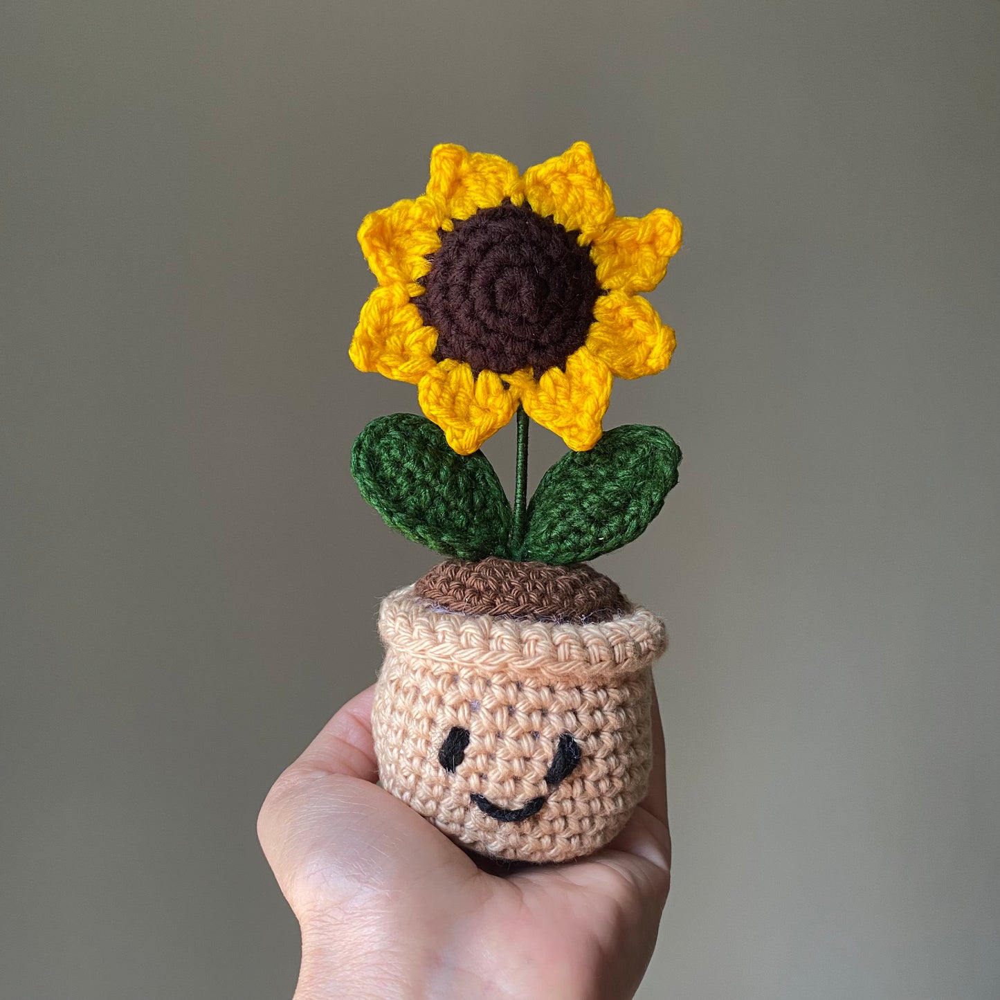 Crochet Sunflower pot (Single)