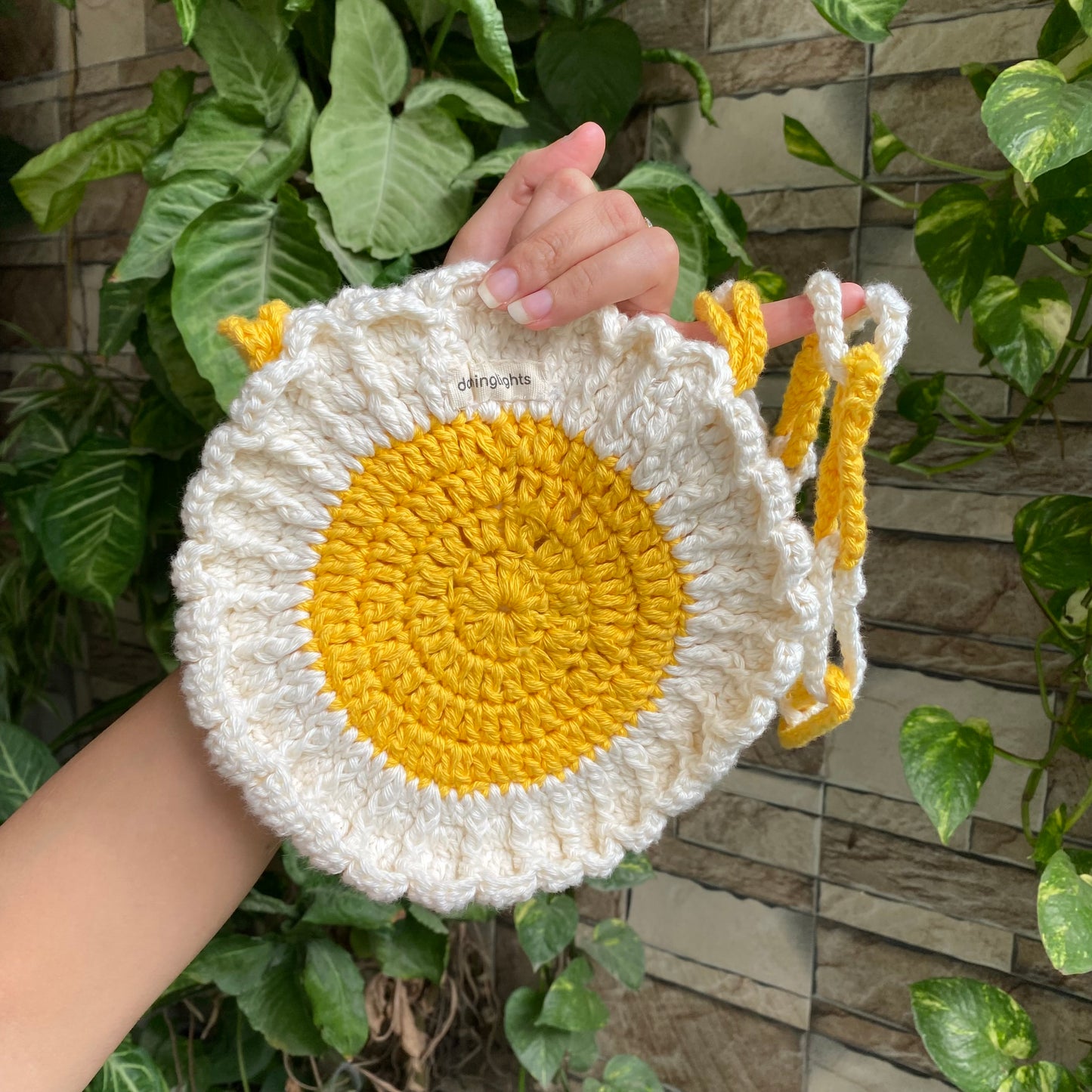 White Daisy Dream - Crochet Sling