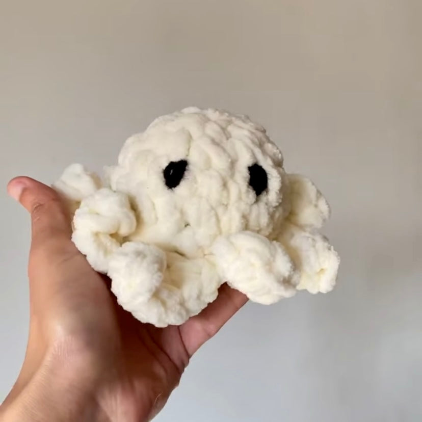 Snowcto – White Octopus Plush